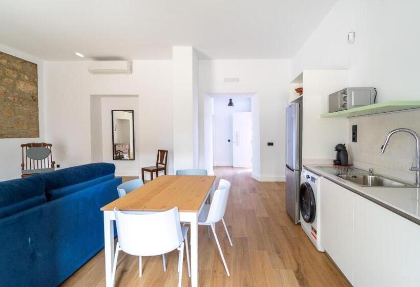 آپارتمان 1 خوابه با تراس, Albor Suites