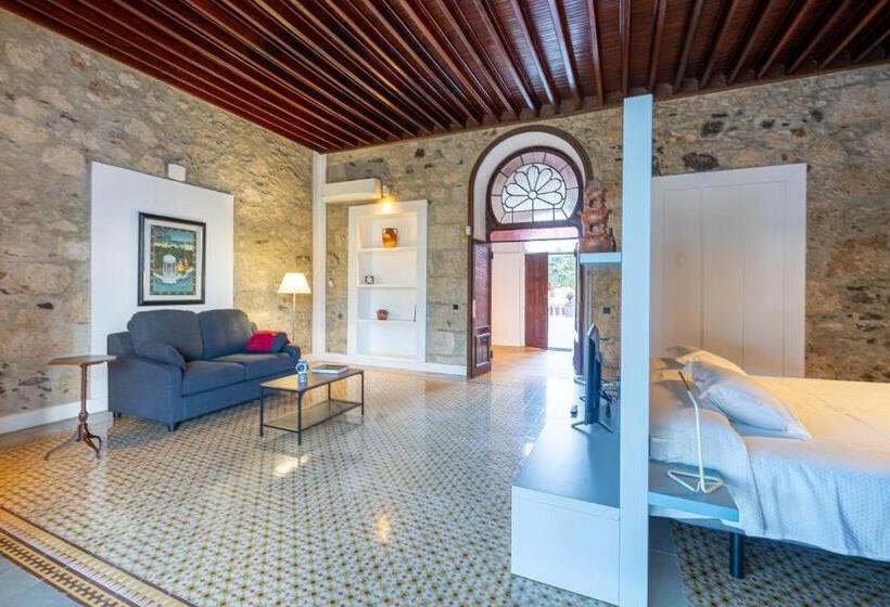 آپارتمان 1 خوابه با چشم‌انداز باغ, Albor Suites