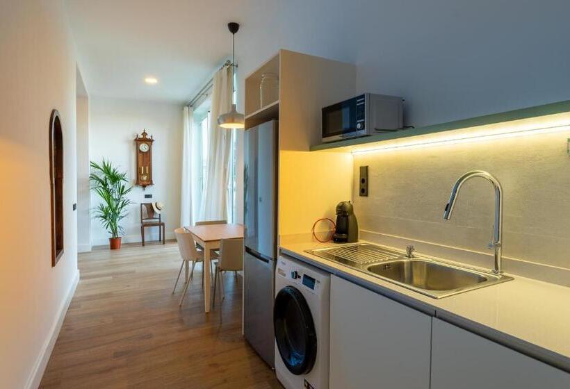 آپارتمان سوپریور 1 خوابه, Albor Suites