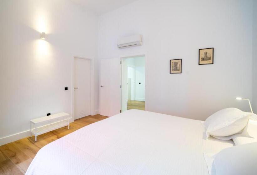 آپارتمان 3 خوابه, Albor Suites