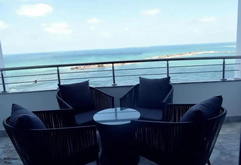 سوییت با چشمانداز دریا, Fleet Club Mahrousa