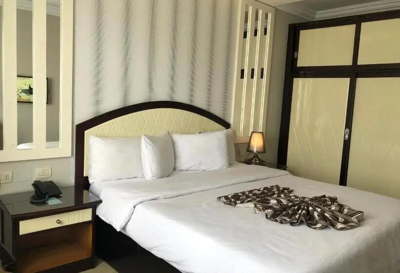 اتاق استاندارد با چشمانداز دریا, Fleet Club Mahrousa