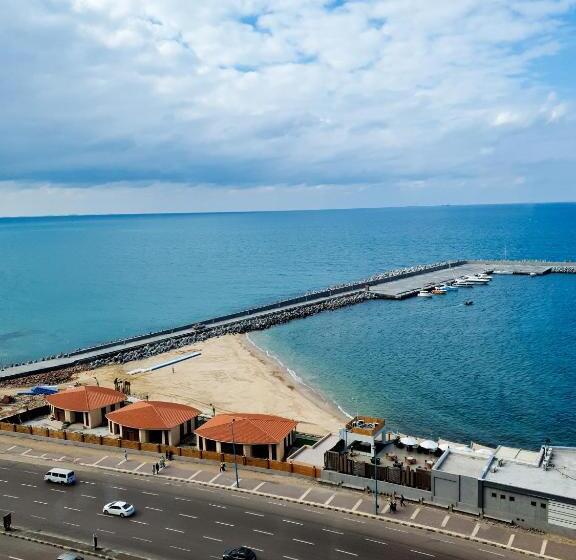 اتاق استاندارد با چشم‌انداز دریا, Fleet Club Mahrousa