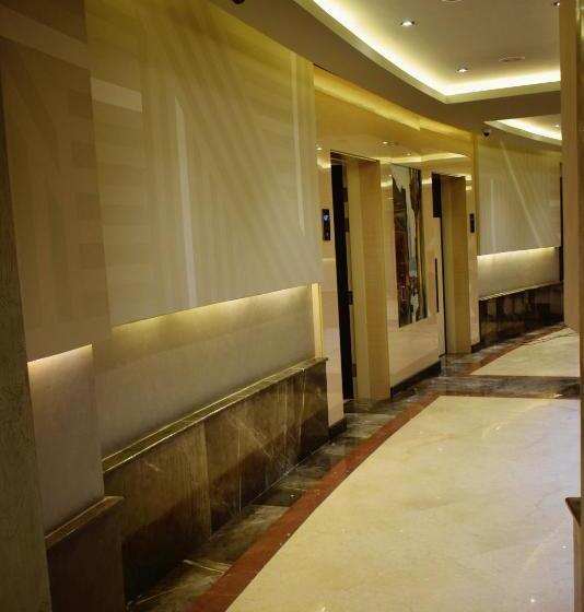 سوییت جونیور با چشم‌انداز دریا, Fleet Club Mahrousa