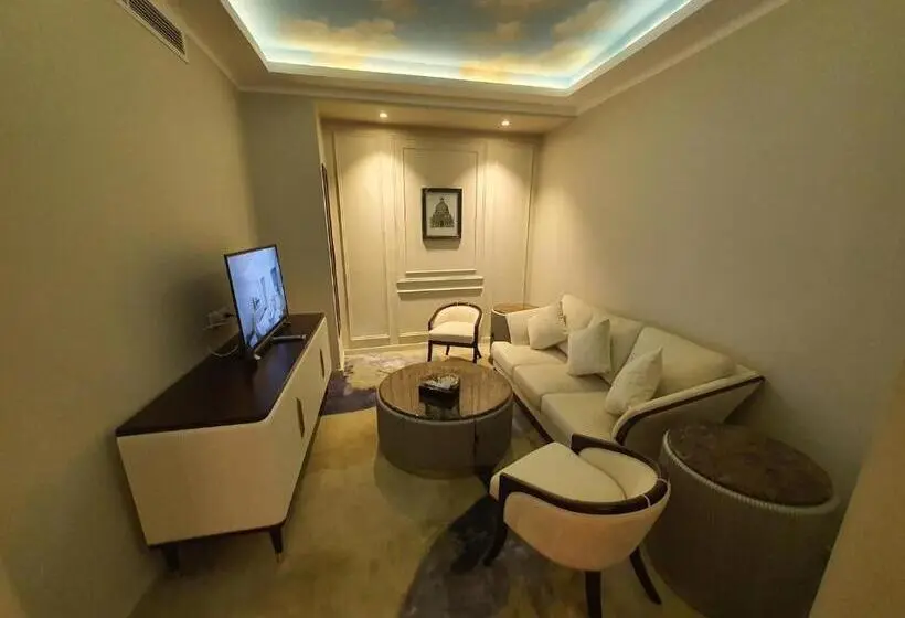 سوییت جونیور با چشمانداز دریا, Fleet Club Mahrousa