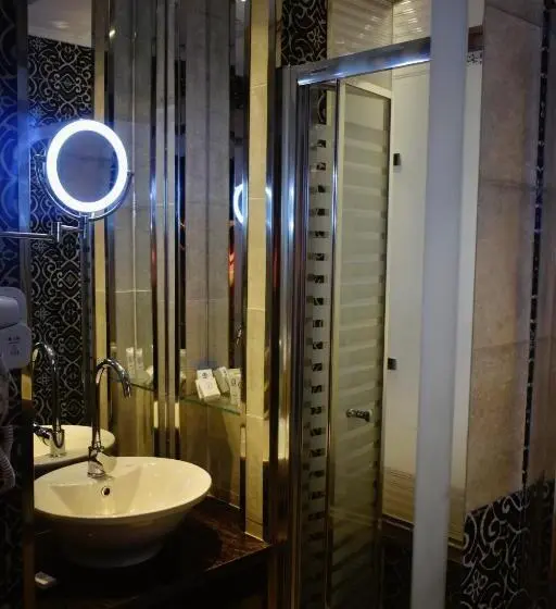 اتاق لوکس با چشمانداز دریا, Fleet Club Mahrousa