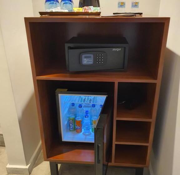 سوییت جونیور با چشم‌انداز استخر, Fleet Club Mahrousa