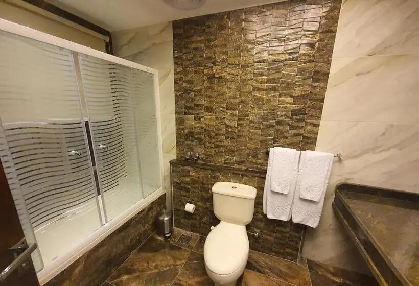 مجموعه ویستا شهر, Fleet Club Mahrousa