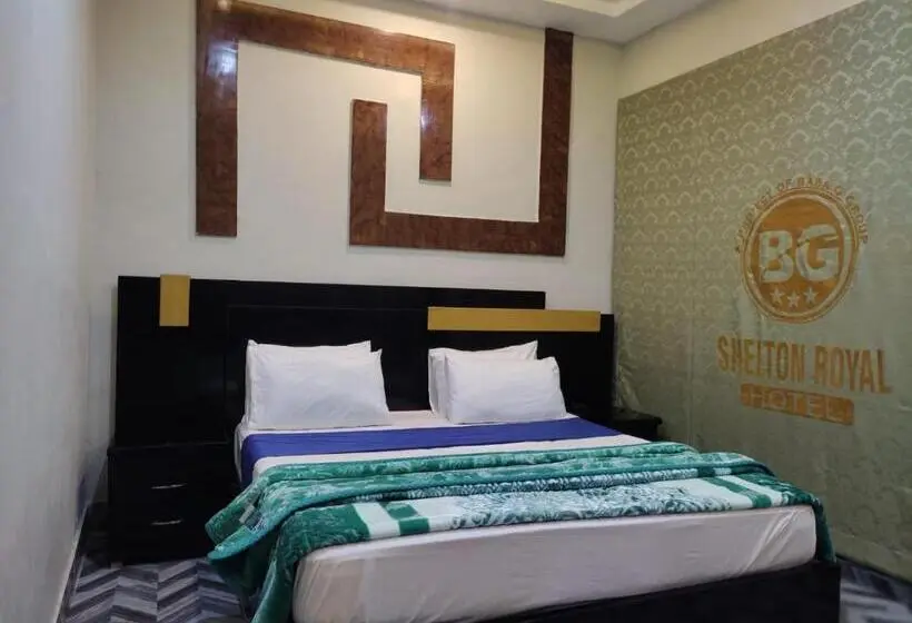 Quarto Deluxe Individual, Shelton Royal