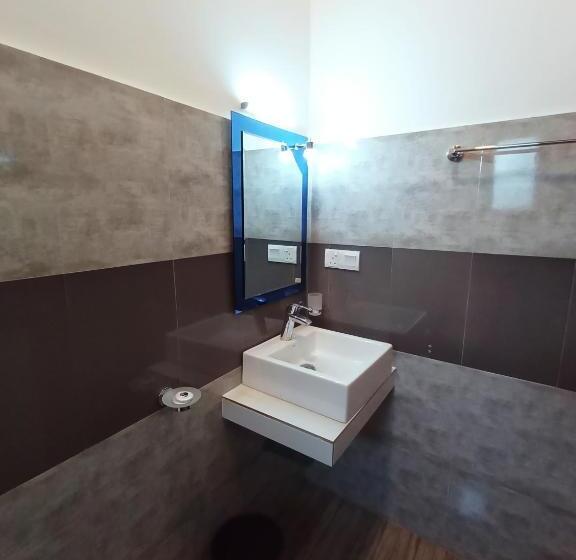 Номер Deluxe, Three Elephant Holiday Inn