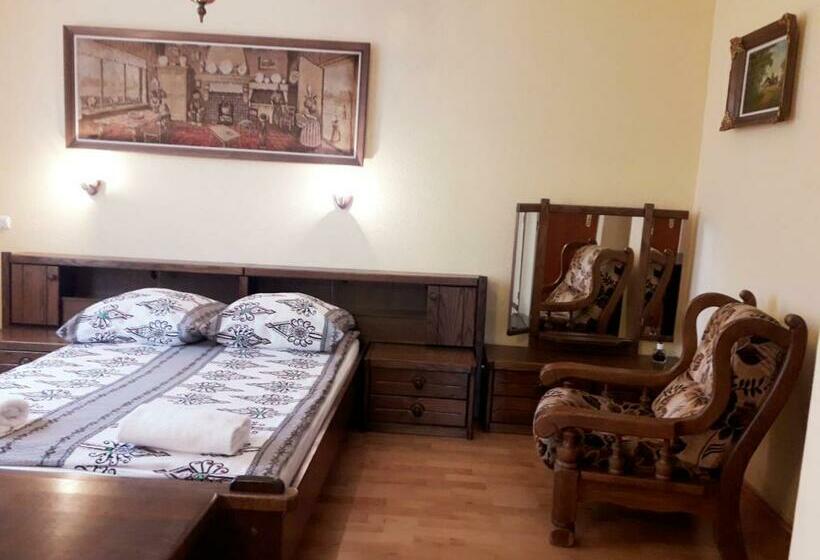 اتاق لوکس چهار تخته, Willa Mewa