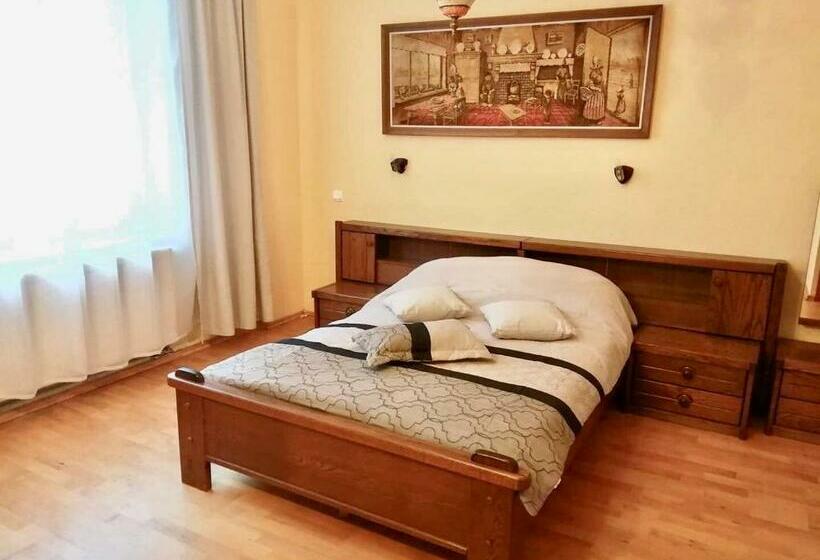 اتاق لوکس چهار تخته, Willa Mewa