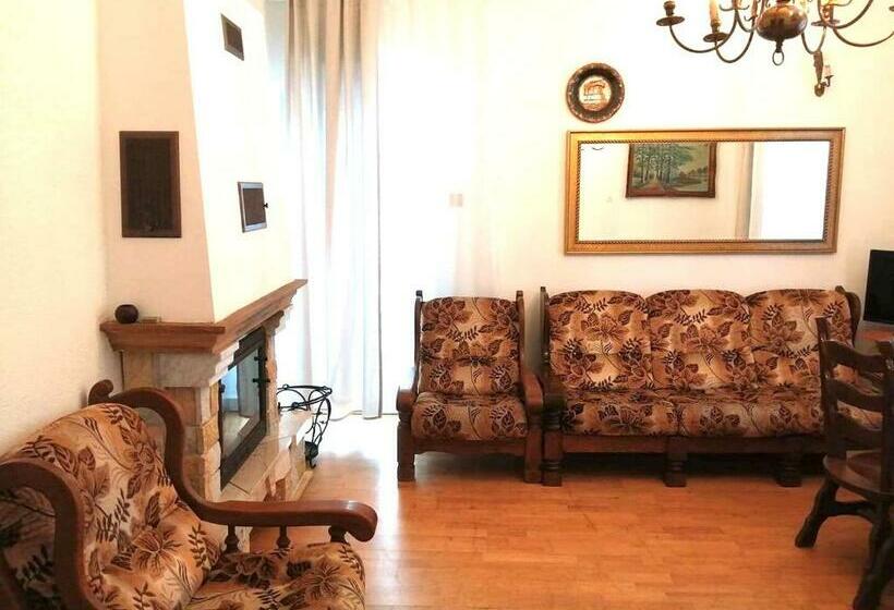 اتاق لوکس چهار تخته, Willa Mewa