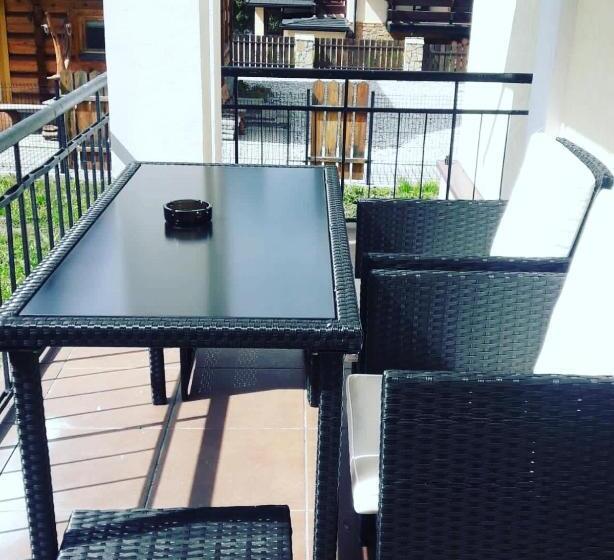 اتاق پریمیوم چهارنفره, Willa Mewa