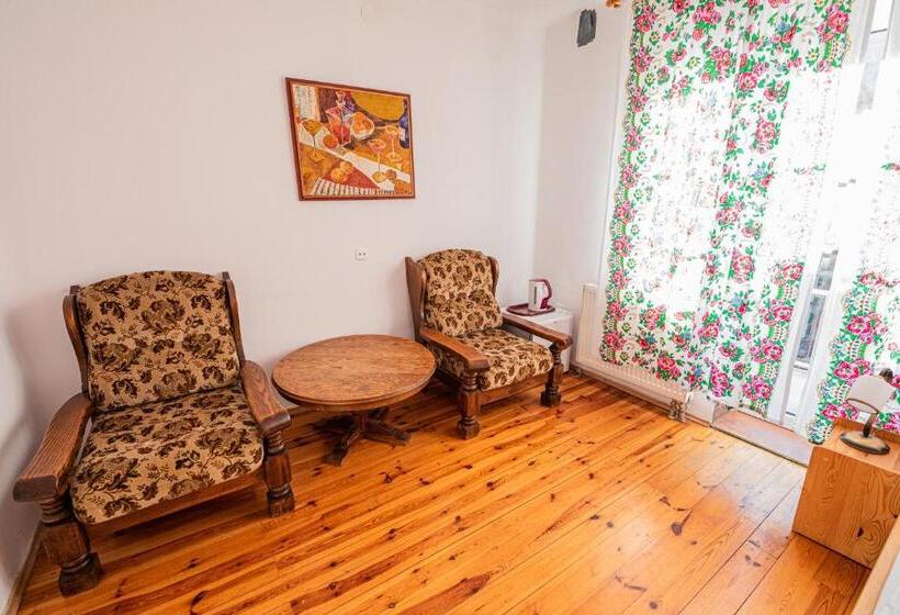 Economy Quadruple Room, Willa Mewa