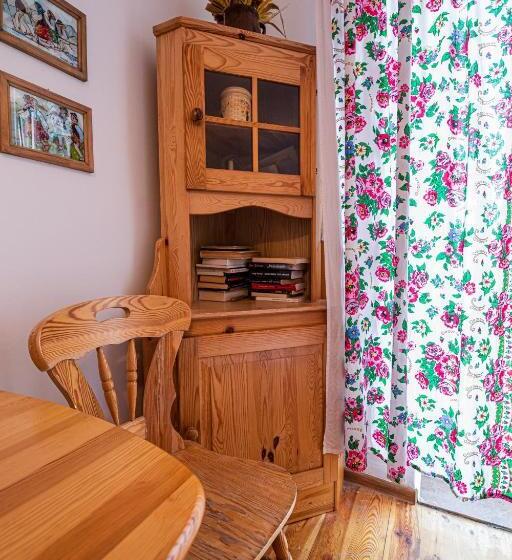 Economy Quadruple Room, Willa Mewa