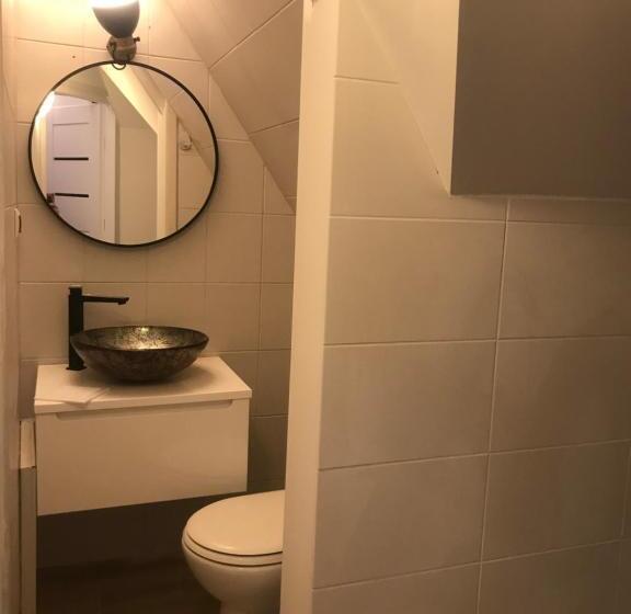 اتاق استاندارد چهار تخته, Willa Mewa