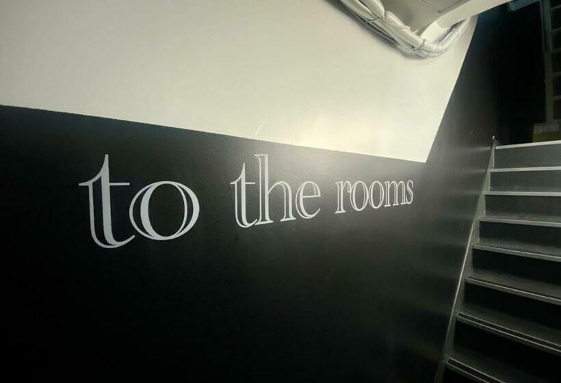 デラックススタジオ, Station Rooms