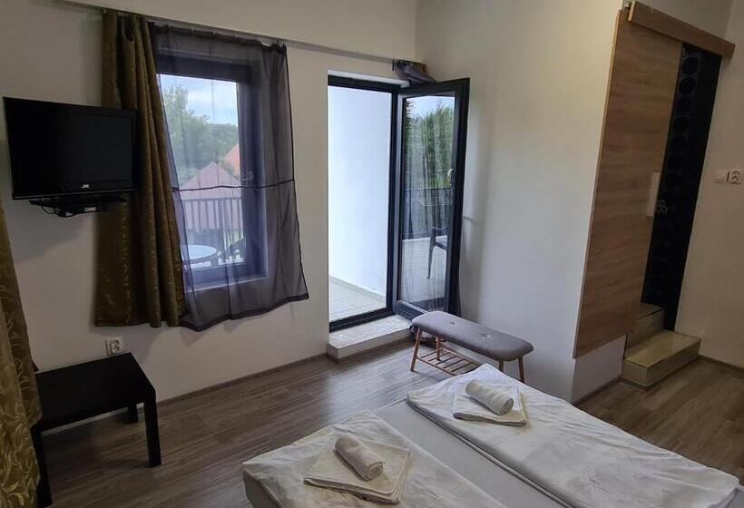 标准间内部标间, Sipos Vendég és Apartmanház