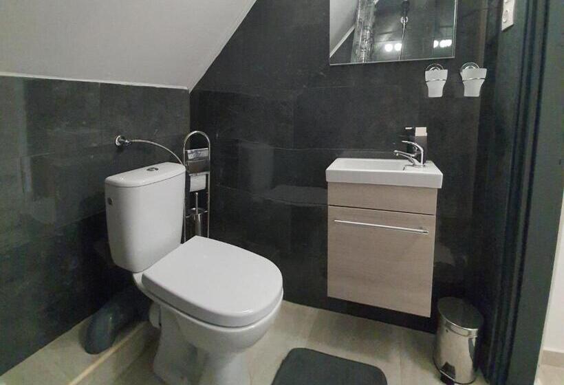 标准间带阳台, Sipos Vendég és Apartmanház