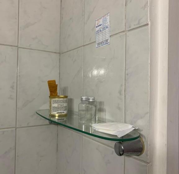 غرفة قياسية رباعية, Marina Azul