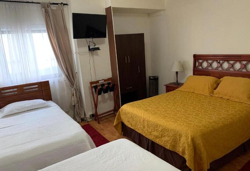 غرفة قياسية رباعية, Marina Azul