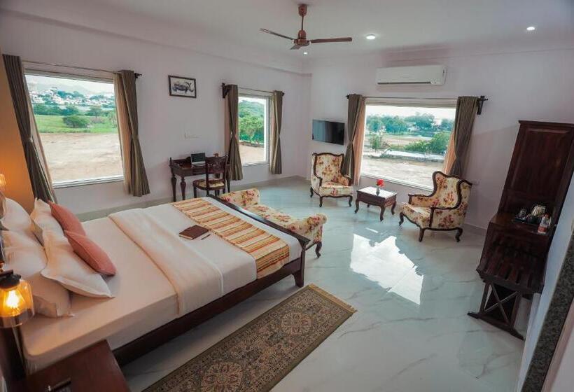 Номер Стандарт Вид на Озеро, Revaas Lake View Boutique Stay