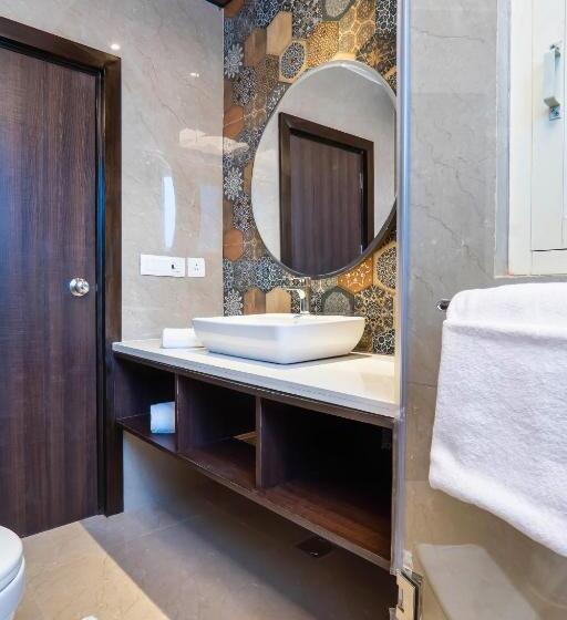 غرفة قياسية مطلّة علي البحيرة, Le Roi Lake View, Koti