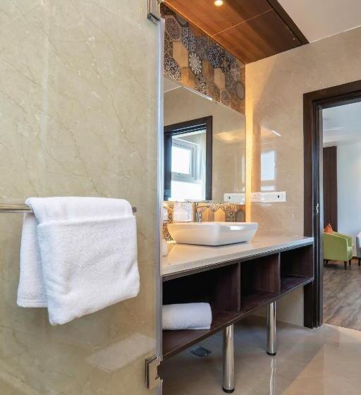 غرفة قياسية سرير كينج, Le Roi Lake View, Koti