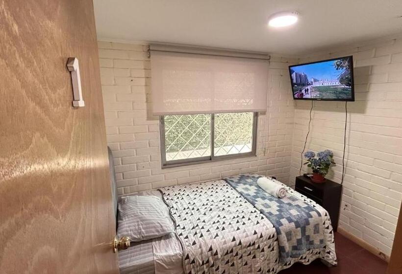 اتاق اکونومی یک تخته, Chez Humbert