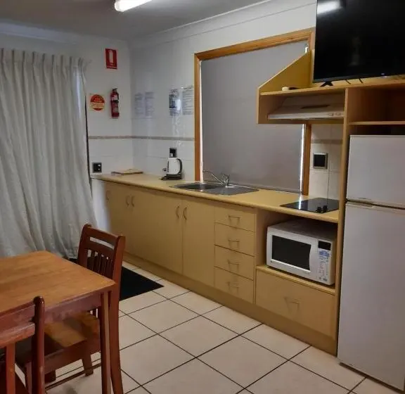 Standard-huone Sisäpuolella, Hay Point Hotel/motel
