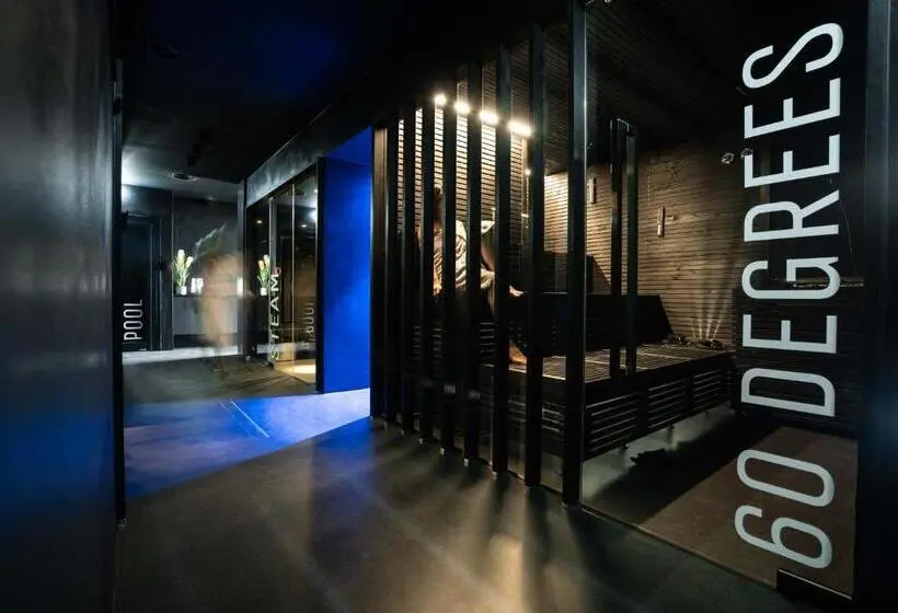 Junior Suite, Grefis