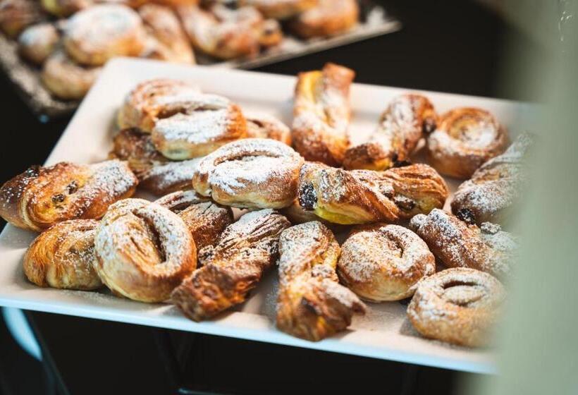 스탠다드 스튜디오, Grefis