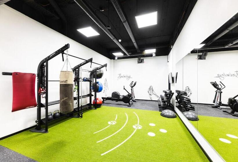 スタンダードスタジオ, Moliving Design Hotel & Apartments Düsseldorf Neuss