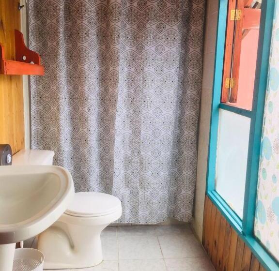 标准间带阳台, Hostel Raiz