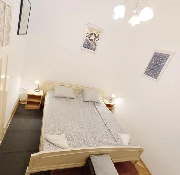 اتاق اکونومی, Bridgetown Hostel