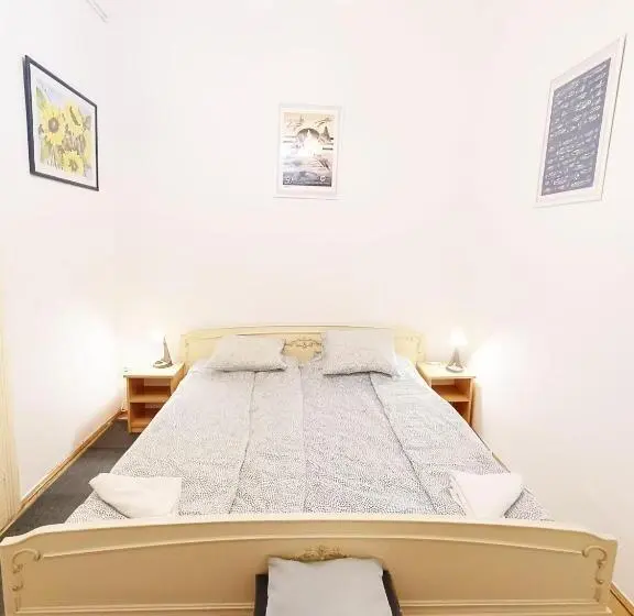 اتاق اکونومی, Bridgetown Hostel