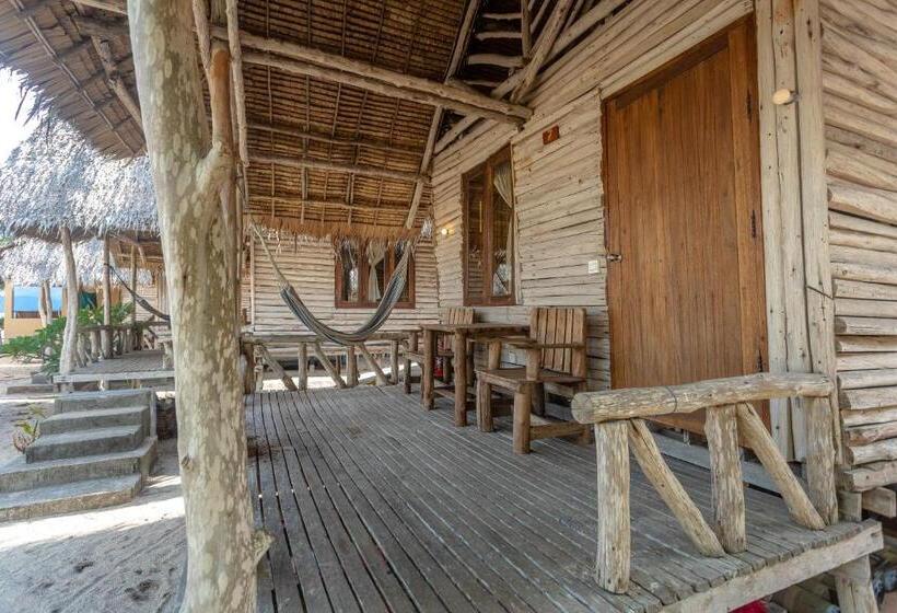 스탠다드 방갈로, Absolute Beachfront Resort