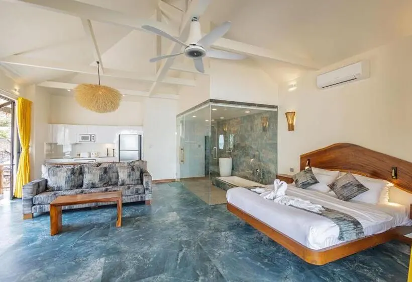 プール付き１ベッドルームヴィラ, Absolute Beachfront Resort