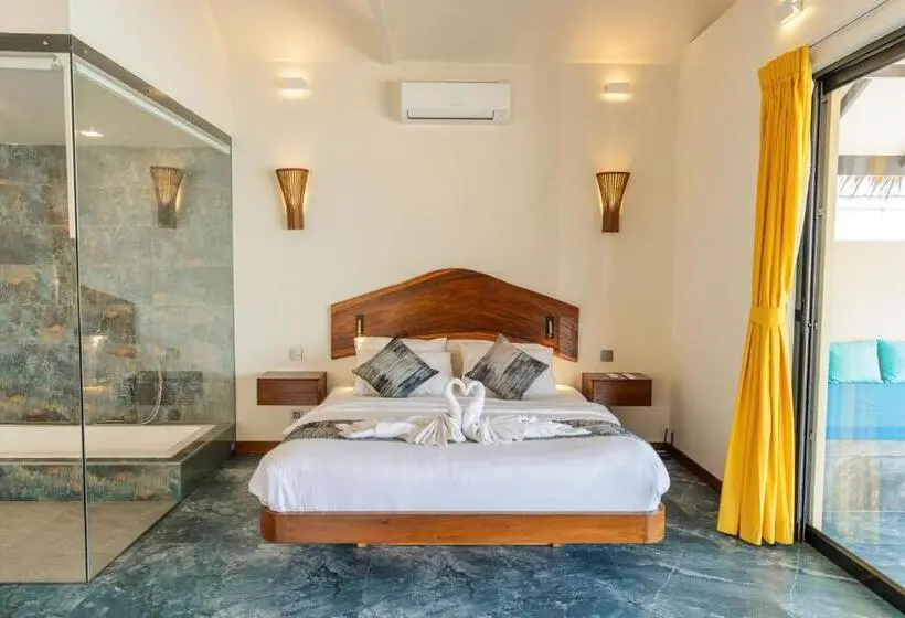 プール付き１ベッドルームヴィラ, Absolute Beachfront Resort