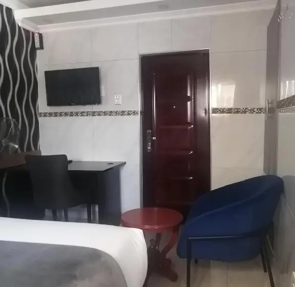 اتاق لوکس, Olu Guest Lodge