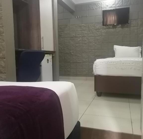 Семейный Номер, Olu Guest Lodge