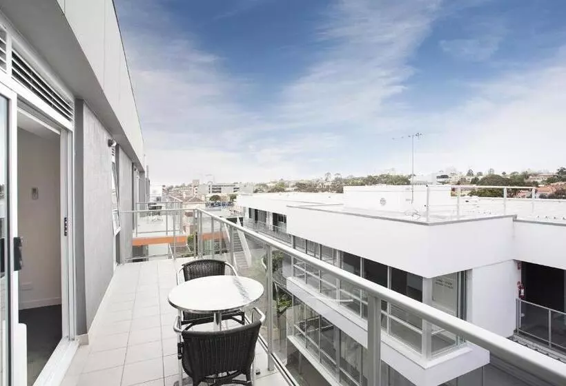 سوئیت 2 خوابه, St Kilda Central Apartments