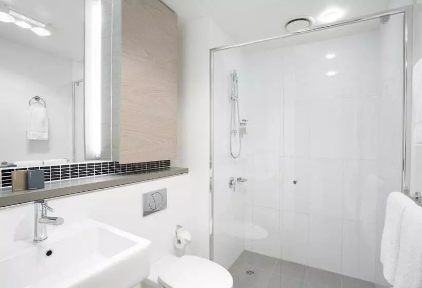 استودیوی استاندارد اینتریور, St Kilda Central Apartments