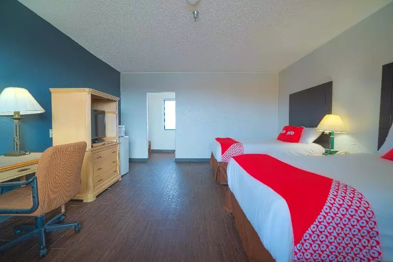 سوییت لوکس, St Kilda Central Apartments