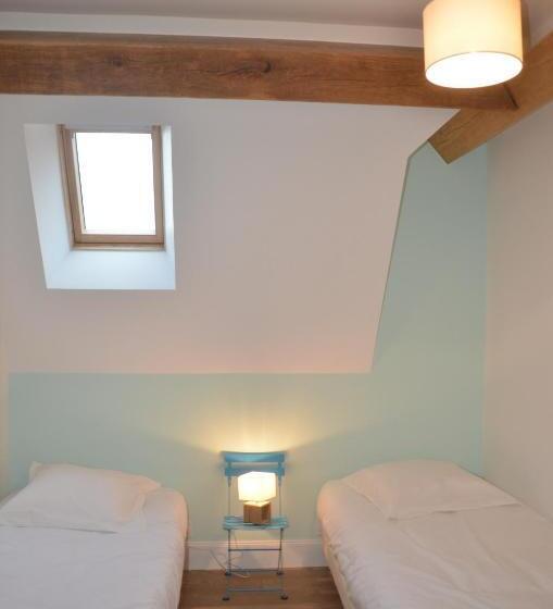 اتاق سوپریور چهار تخته, Auberge Du Moulin à Vent, The Originals Relais