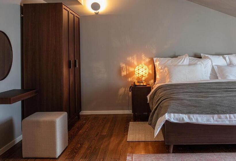 سوییت سوپریور, Boskinac