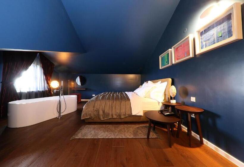 سوییت لوکس, Boskinac