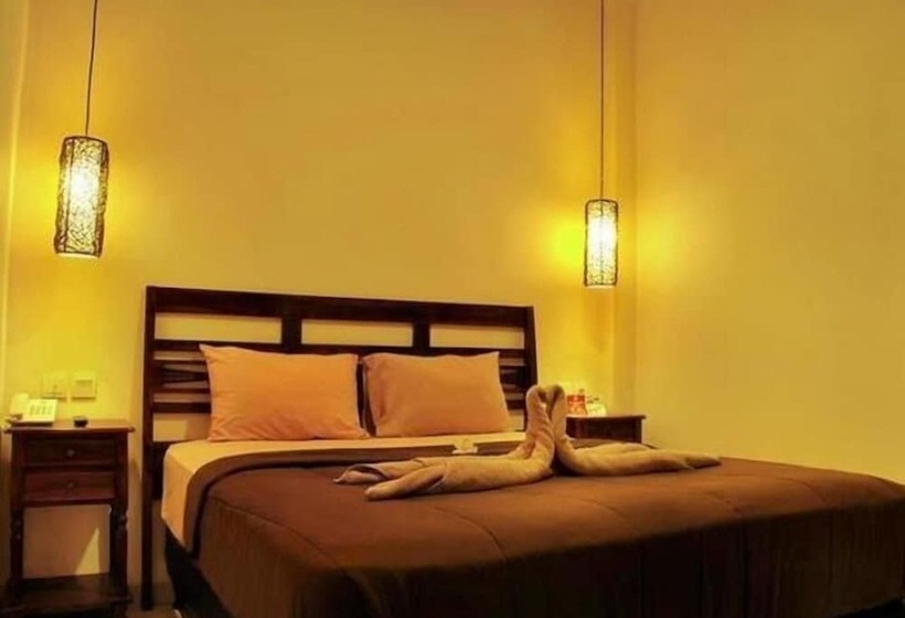 デラックスルーム, Coco De Heaven House