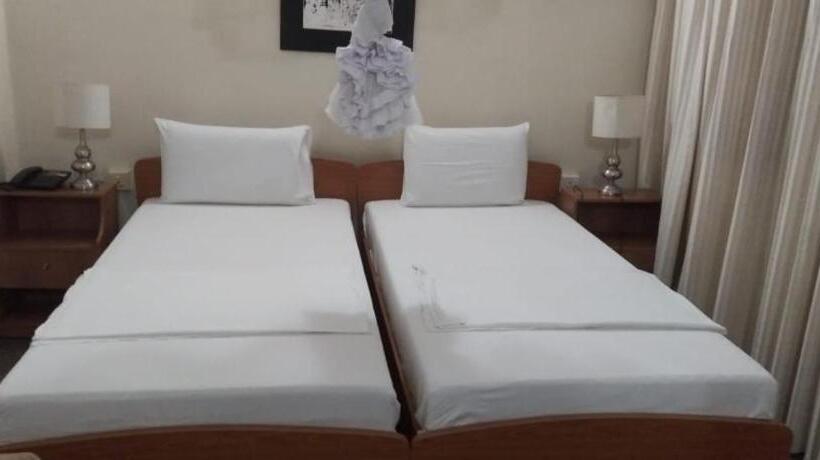 经济房, Milano Tourist Rest